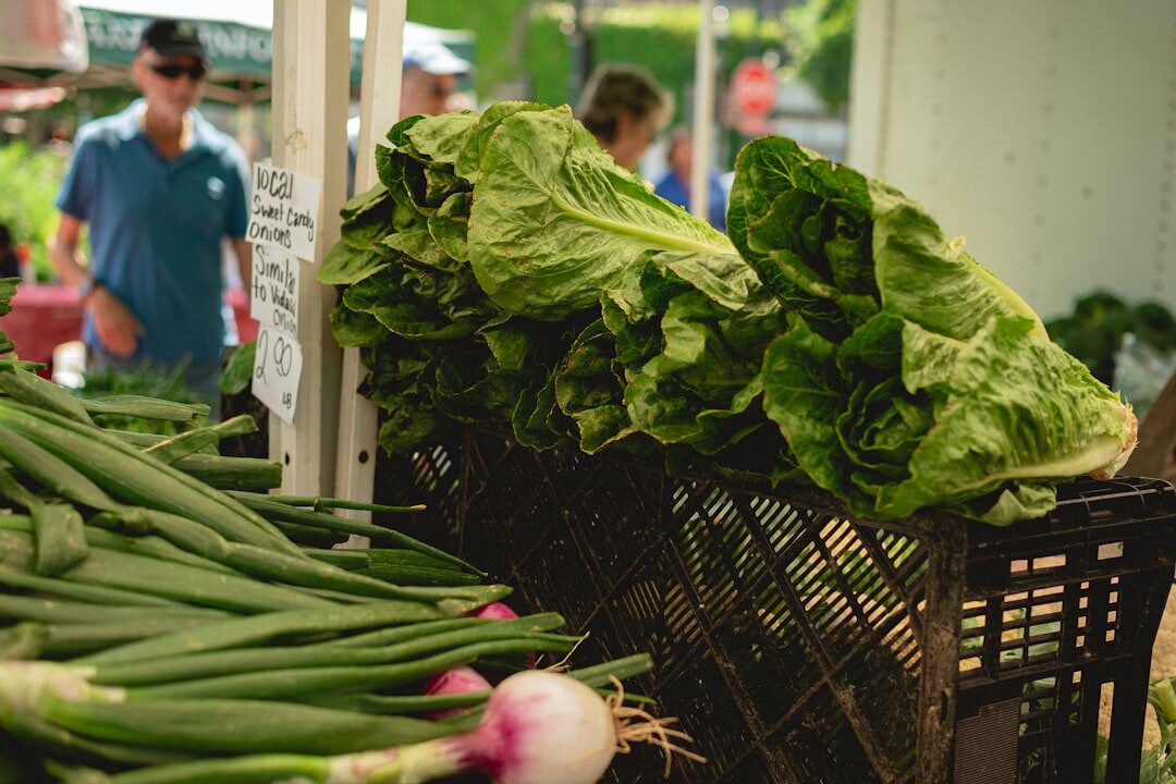 seniors at farmers market